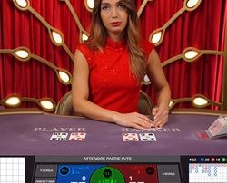 Capture d'ecran d'une table de baccarat en direct